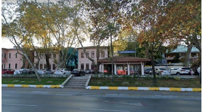 AKP'li belediye, eski başkanlık binasını vergi borcuna karşılık devretti