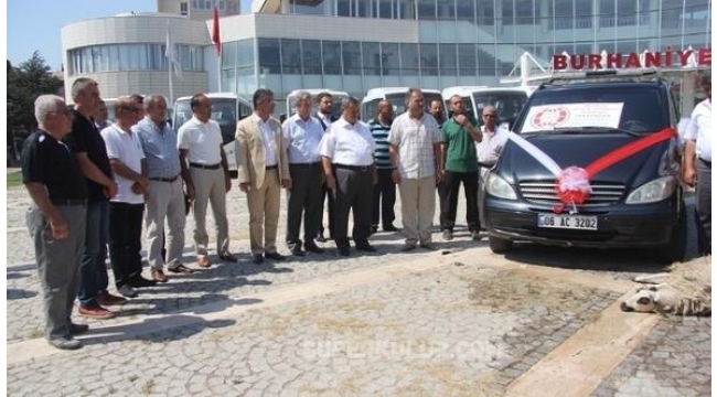 DOĞAN ÇELİK , BURHANİYE BELEDİYE'SİNE CENAZE ARABASI BAĞIŞLADI