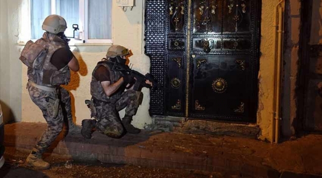 Sahil şeridindeki işletmeleri haraca bağlayan çeteye operasyon