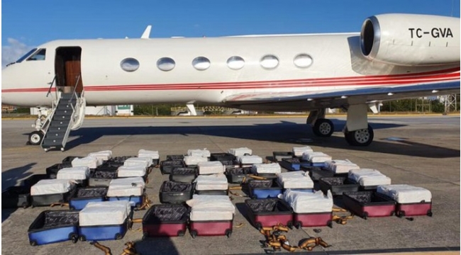 Eski AKP Milletvekili Adayı'nın şirketine ait jette kokain dolu valizler ele geçirildi!