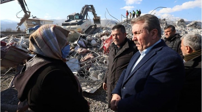 4 ay önce imar affı teklifi veren Destici deprem bölgesini ziyaret etti: Devlet, vatandaşlarının yanında