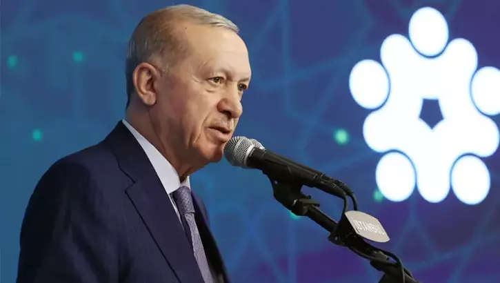 Cumhurbaşkanı Erdoğan: CHP Genel Başkanı ülkesini batıya şikayet ederek seçmeninin başını eğmiştir