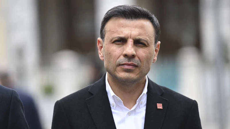 Gaziosmanpaşa Belediyesi'nin AKP'ye Geçmesine Özgür Çelik'ten İlk Tepki