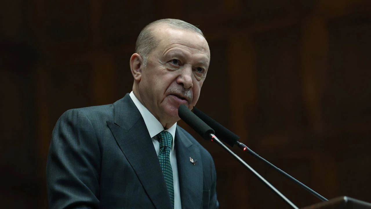 Erdoğan emeklilere 'müjde'yi verdi: İkramiye ve aylıklar bayram öncesi ödenecek