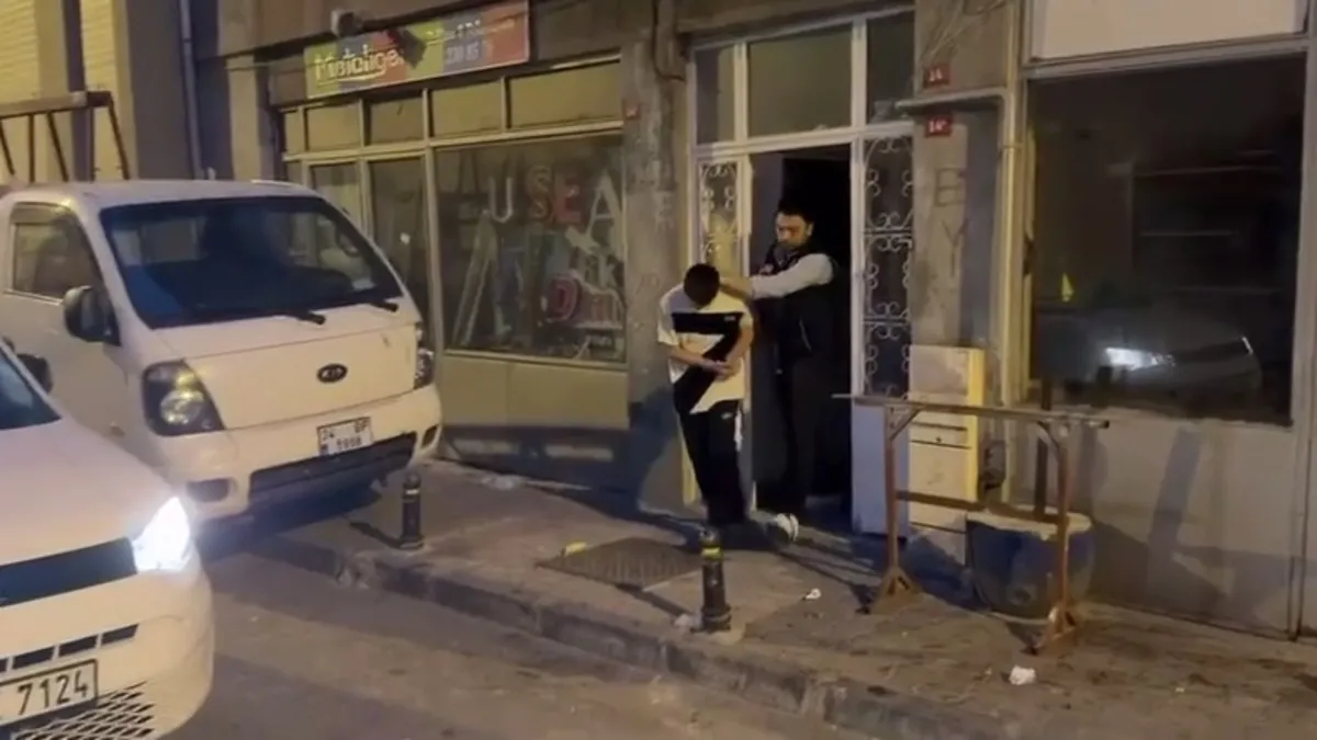'Şapkalılar' çetesine eş zamanlı baskın! İş yeri kurşunlayıp adam yaralamışlardı